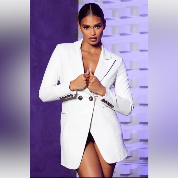 NEW FASHION NOVA WHITE GENUINE LEATHER BLAZER S